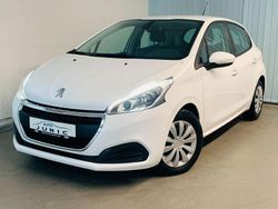 Weiß Gebraucht 2019 Peugeot 208 Active Kleinwagen | 8.900 € (Fairer Preis)