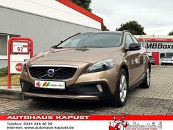 Braun Gebraucht 2013 Volvo V40 CC Kombi | 14.490 € (Fairer Preis)