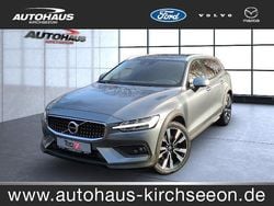 Grau Gebraucht 2020 Volvo V60 CC Kombi | 30.950 € (Fairer Preis)