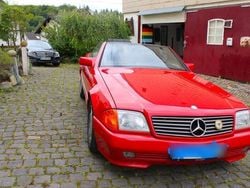 Rot Gebraucht 1992 Mercedes SL300 Cabrio | 15.555 €