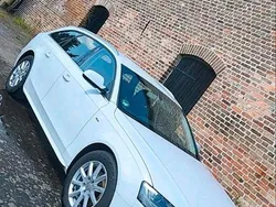 Weiß Gebraucht 2013 Audi A4 Kombi | 7.000 € (Guter Preis)