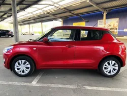 Rot Gebraucht 2020 Suzuki Swift Kleinwagen | 7.990 € (Guter Preis)