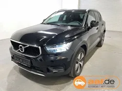 Schwarz Gebraucht 2022 Volvo XC40 Momentum SUV | 26.980 € (Fairer Preis)