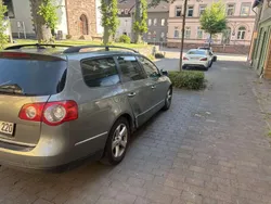 Grün Gebraucht 2007 VW Passat Sportline Kombi | 2.300 € (Fairer Preis)