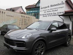 Quarzitgraumetallic (metallic) Gebraucht 2019 Porsche Cayenne SUV | 39.999 € (Etwas zu teuer)