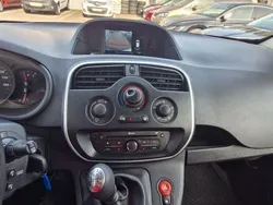 Weiß Gebraucht 2021 Renault Kangoo Van / Kleinbus | 9.900 € (Guter Preis)