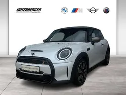 Weiß Gebraucht 2023 Mini Cooper S Hatch Kleinwagen | 29.970 € (Etwas zu teuer)