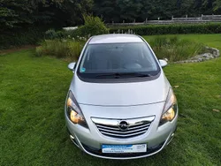 Silber Gebraucht 2011 Opel Meriva Innovation Van / Kleinbus | 5.999 € (Fairer Preis)