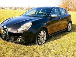 Schwarz Gebraucht 2012 Alfa Romeo Giulietta Kleinwagen | 8.200 € (Fairer Preis)