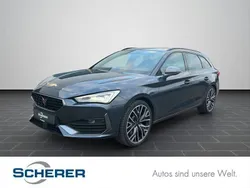 Grau Gebraucht 2024 Cupra Leon VZ Limousine | 34.990 € (Guter Preis)