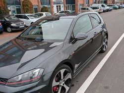 Grau Gebraucht 2014 VW Golf Coupé | 15.500 € (Teuer)