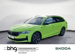 Mambagrün Gebraucht 2025 Skoda Octavia SportLine Kombi | 42.890 €