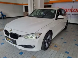 Weiß Gebraucht 2013 BMW 318 Sport Line Limousine | 10.880 € (Etwas zu teuer)