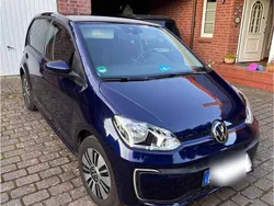 Blau Gebraucht 2021 VW e-up! United Kleinwagen | 13.800 € (Fairer Preis)