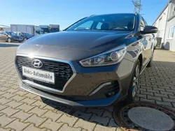 Braun Gebraucht 2019 Hyundai i30 Limousine | 7.890 € (Fairer Preis)