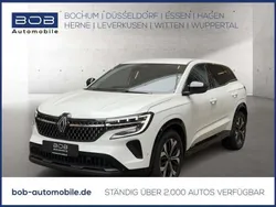 Perlmuttweiß metall Gebraucht 2024 Renault Austral Techno SUV | 30.888 € (Fairer Preis)