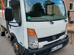 Weiß Gebraucht 2010 Nissan Cabstar Abholung | 10.000 €