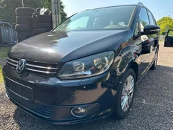 Schwarz Gebraucht 2010 VW Touran Van / Kleinbus | 3.999 € (Superpreis)