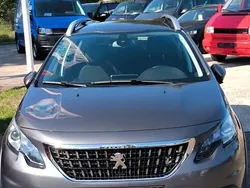 Grau Gebraucht 2017 Peugeot 2008 Allure SUV | 8.500 € (Fairer Preis)