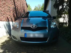 Silber Gebraucht 2009 Toyota Yaris Kleinwagen | 4.500 € (Teuer)