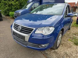 Blau Gebraucht 2009 VW Touran Trendline Van / Kleinbus | 2.599 € (Guter Preis)