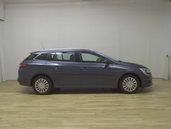 Grau Gebraucht 2018 Renault Mégane IV Business Limousine | 11.980 € (Guter Preis)