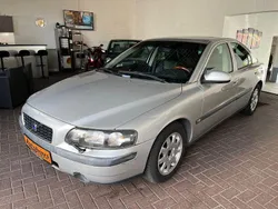 Silber Gebraucht 2001 Volvo S60 Limousine | 2.650 € (Fairer Preis)