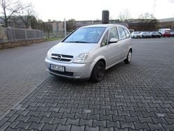 Silber Gebraucht 2005 Opel Meriva Van / Kleinbus | 600 € (Superpreis)