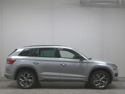 Grau Gebraucht 2021 Skoda Kodiaq SportLine SUV | 26.980 € (Guter Preis)