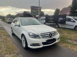 Weiß Gebraucht 2011 Mercedes C220 Avantgarde Kombi | 6.000 € (Fairer Preis)