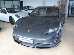 Grau Gebraucht 2023 Porsche Taycan Turbo S Cross Turismo Limousine | 98.890 €