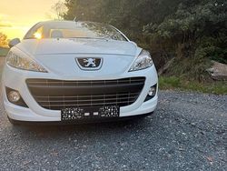 Weiß Gebraucht 2011 Peugeot 207 CC Cabrio | 4.600 € (Fairer Preis)