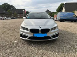 Silber Gebraucht 2017 BMW 220 Active Tourer Advantage Van / Kleinbus | 12.800 € (Superpreis)