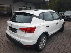 Candy weiß candy weiß Gebraucht 2021 Seat Arona Reference SUV | 14.316 € (Fairer Preis)