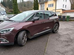 Braun Gebraucht 2022 Renault Scénic IV Black Edition Van / Kleinbus | 19.900 € (Fairer Preis)