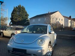 Silber Gebraucht 2002 VW Beetle Kleinwagen | 900 €
