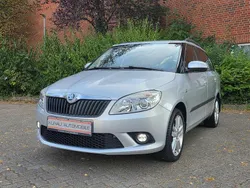 Silber Gebraucht 2014 Skoda Fabia Ambition Kombi | 7.850 € (Guter Preis)