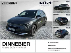 Grau (metallic) Gebraucht 2022 Kia Niro Spirit SUV | 34.690 € (Teuer)