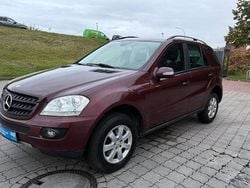 Rot Gebraucht 2006 Mercedes ML350 SUV | 9.500 € (Guter Preis)