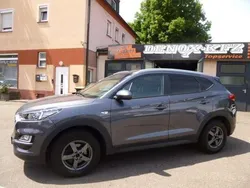 Grau Gebraucht 2019 Hyundai Tucson Trend SUV | 16.500 € (Fairer Preis)