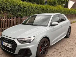 Grau Gebraucht 2023 Audi A1 Sportback S-Line Kleinwagen | 29.900 € (Fairer Preis)