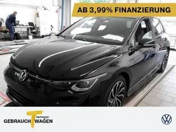 Schwarz Gebraucht 2022 VW Golf VIII R-line Limousine | 27.880 € (Superpreis)