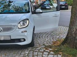 Weiß Gebraucht 2015 Smart ForTwo Coupé Kleinwagen | 6.300 €