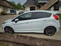 Weiß Gebraucht 2017 Ford Fiesta ST-Line Kleinwagen | 8.000 € (Fairer Preis)