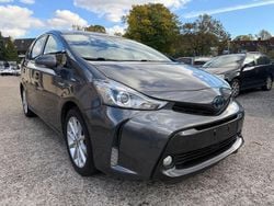 Grau Gebraucht 2019 Toyota Prius+ Comfort Van / Kleinbus | 14.999 € (Guter Preis)