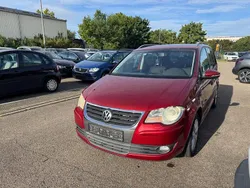 Rot Gebraucht 2010 VW Touran Freestyle Van / Kleinbus | 4.400 € (Fairer Preis)