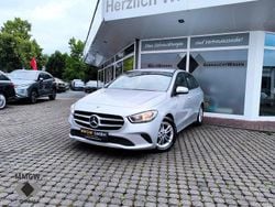 Silber Gebraucht 2020 Mercedes B180 Style Van / Kleinbus | 19.990 € (Superpreis)