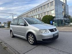 Silber Gebraucht 2005 VW Touran Trendline Van / Kleinbus | 1.450 € (Guter Preis)