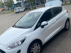 Weiß Gebraucht 2018 Ford Fiesta Cool & Connect Kleinwagen | 8.999 € (Etwas zu teuer)