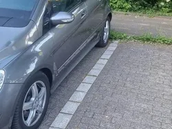 Grau Gebraucht 2007 Mercedes B200 Van / Kleinbus | 4.300 € (Fairer Preis)